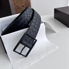 보테가 베네타 인트레치아토 레더 벨트 블랙